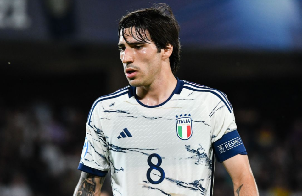 关于AC米兰遭遇绝境,需尽快扭转颓势的信息 关于AC米兰遭遇绝境,需尽快扭转颓势的信息