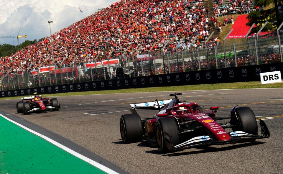 阿斯顿马丁逆转红牛二队,维斯塔潘扛起全队的简单介绍 阿斯顿马丁逆转红牛二队,维斯塔潘扛起全队的简单介绍