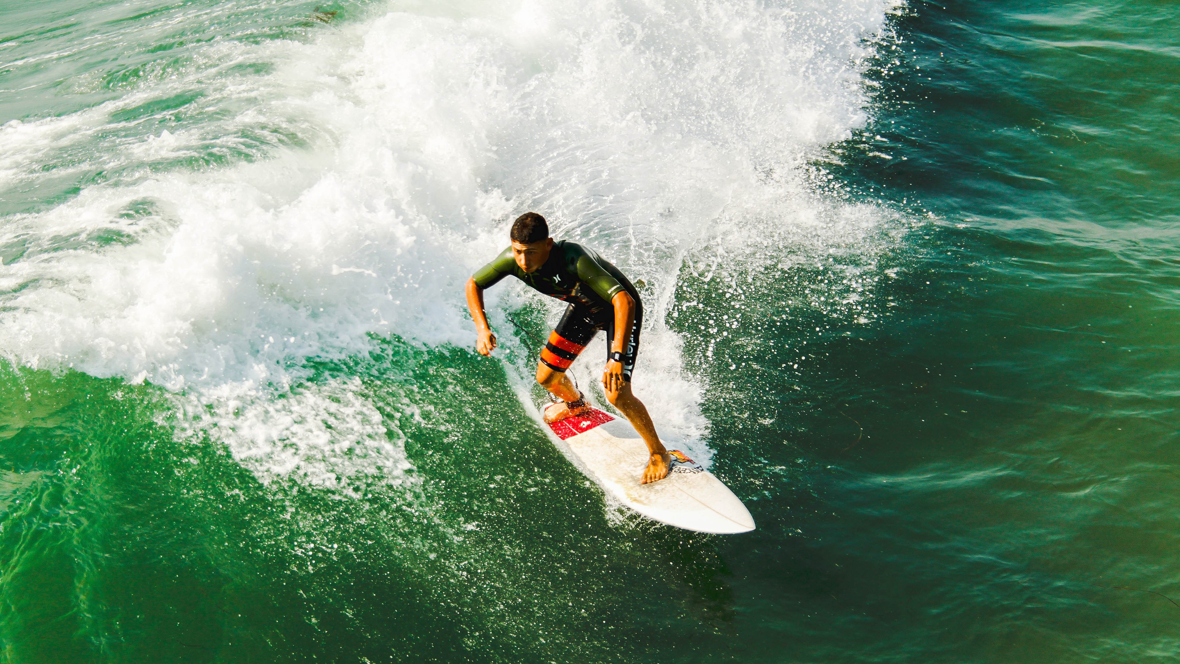 戈麦斯之夜，当唯一性在NBA季后赛的火焰中诞生