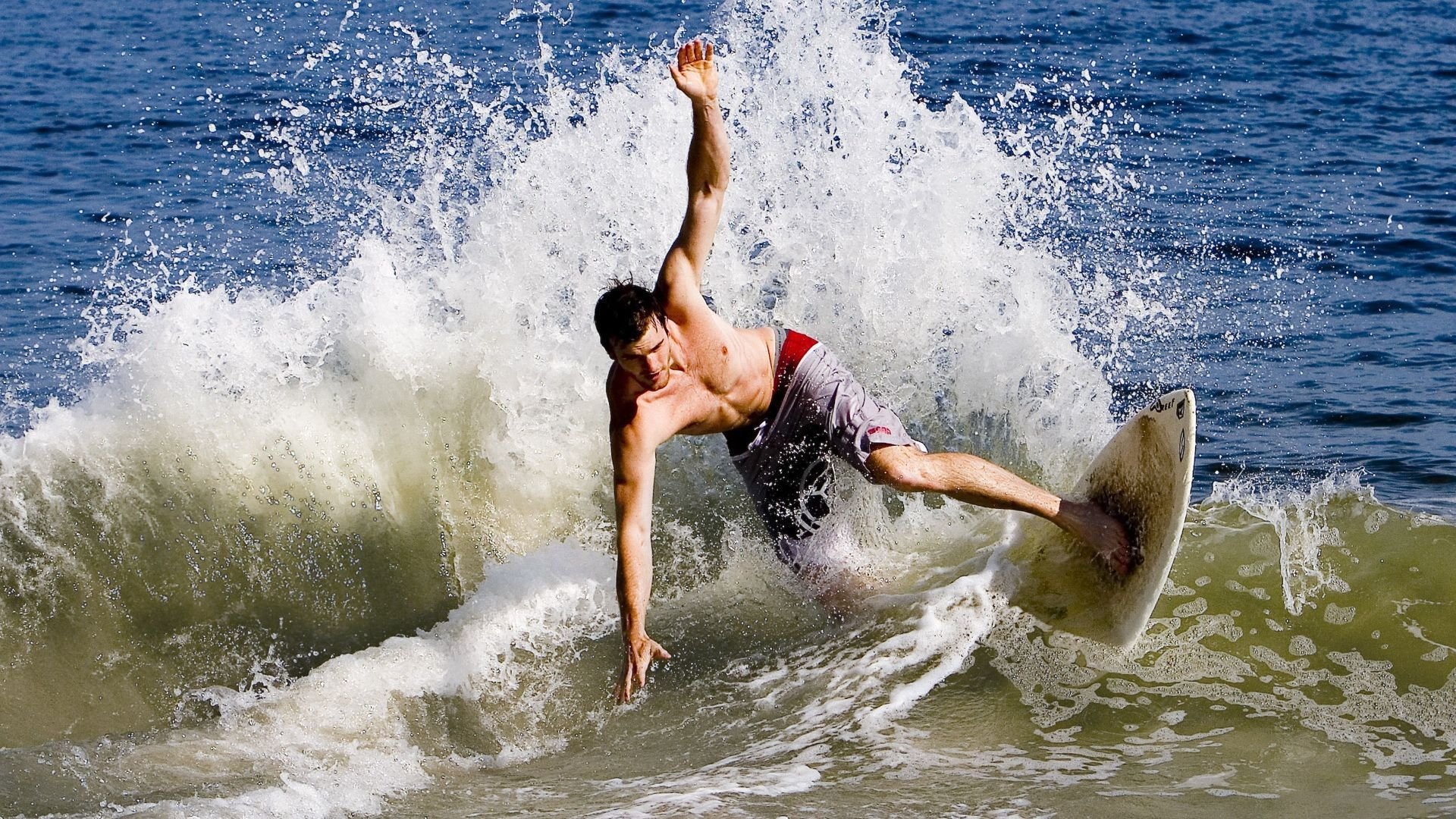 独行侠压哨惊魂，武切维奇无愧硬仗之王